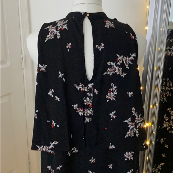 🌸 Black floral shift dress 🌸 - Picture 3 of 3